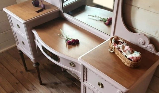 Bridgerton vibes dressing table