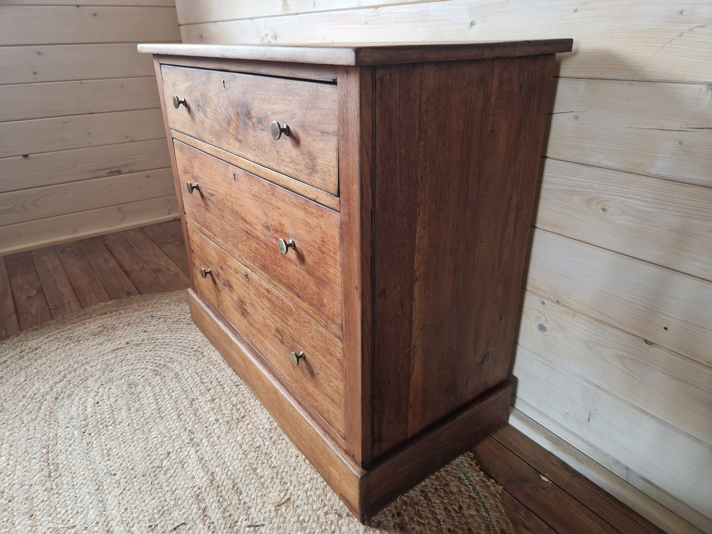 25% off Solid mahogany chest of drawers